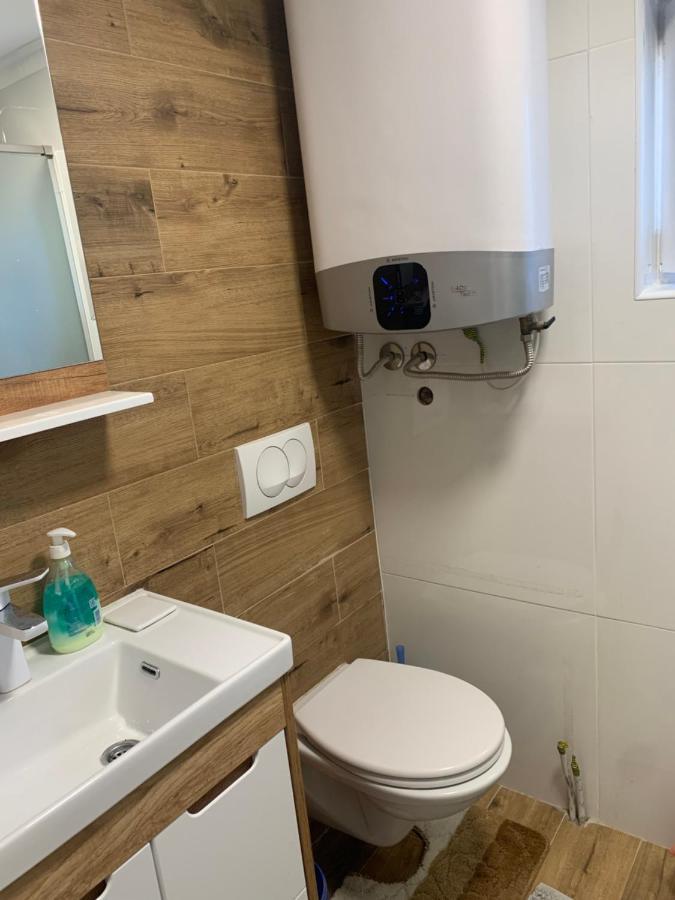 Mika'S Poolhouse Villa Belgrád Kültér fotó