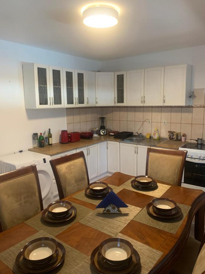 Mika'S Poolhouse Villa Belgrád Kültér fotó