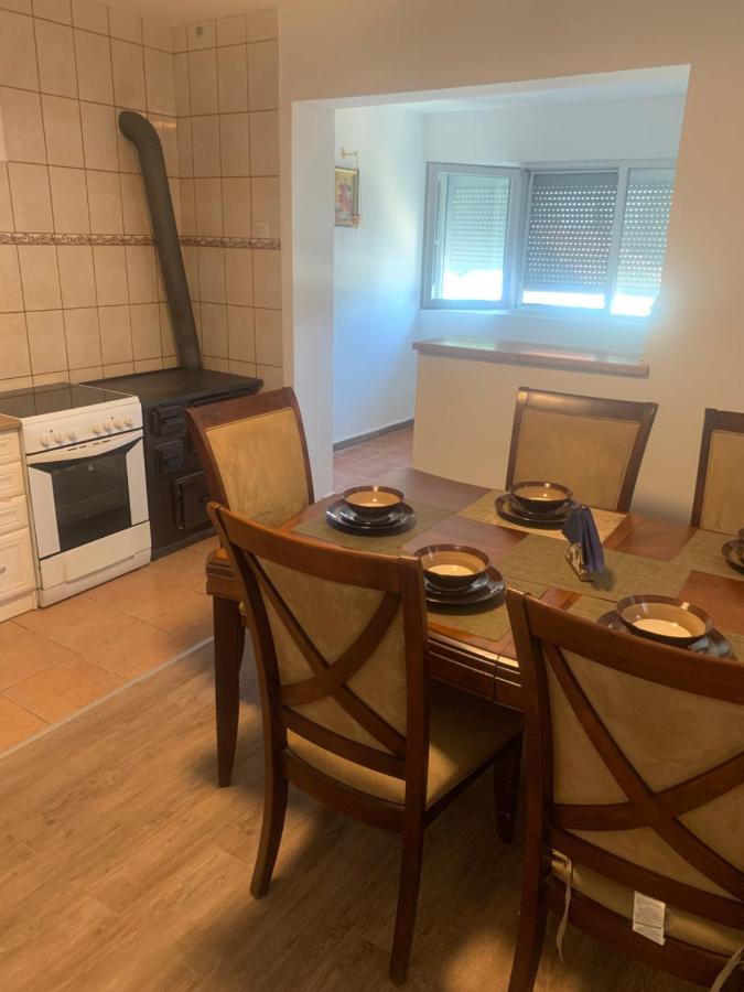 Mika'S Poolhouse Villa Belgrád Kültér fotó
