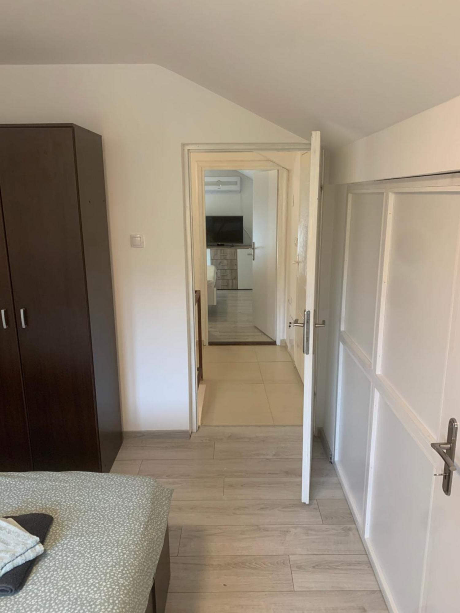 Mika'S Poolhouse Villa Belgrád Kültér fotó