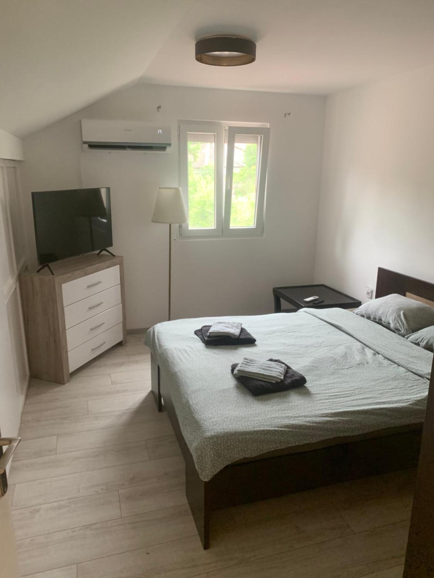 Mika'S Poolhouse Villa Belgrád Kültér fotó