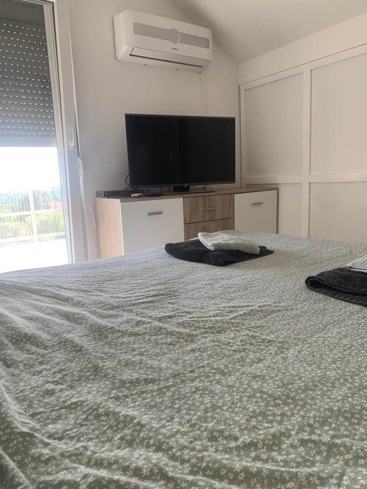 Mika'S Poolhouse Villa Belgrád Kültér fotó