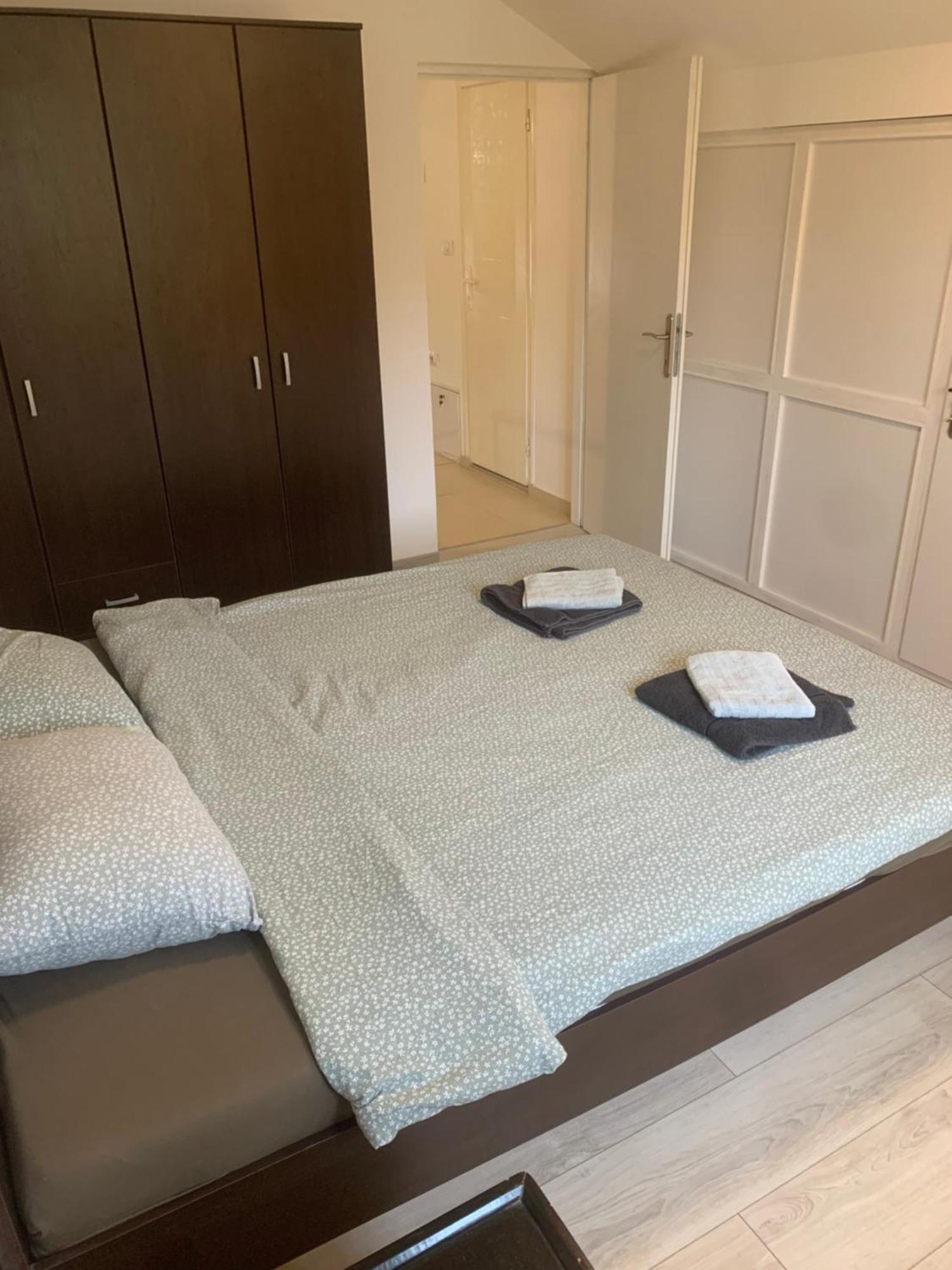 Mika'S Poolhouse Villa Belgrád Kültér fotó