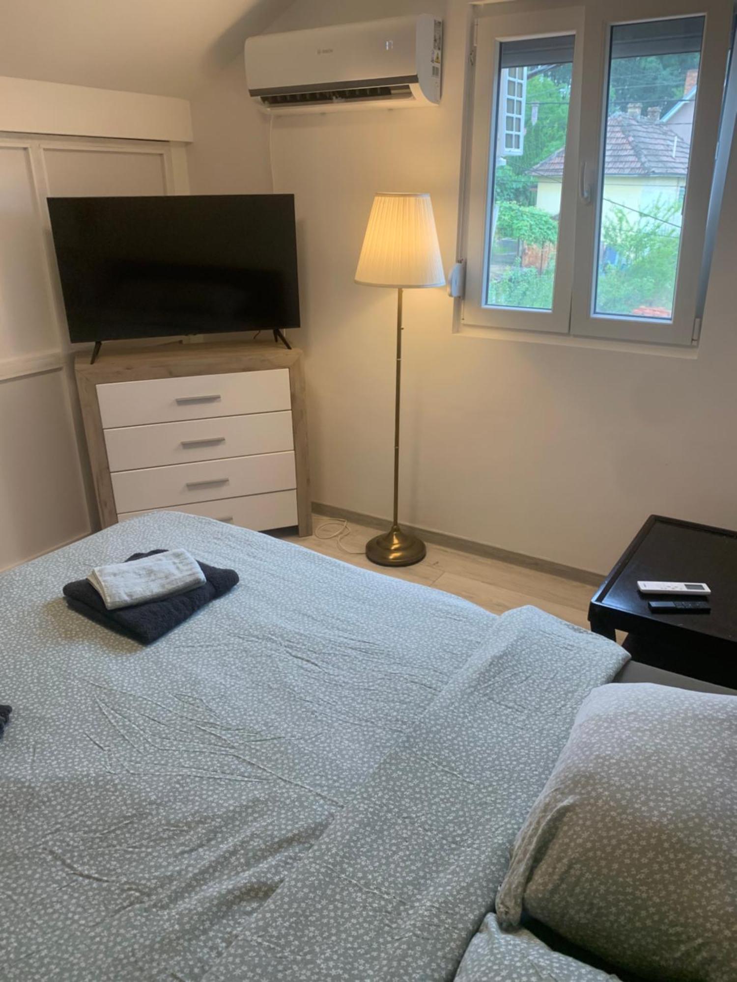 Mika'S Poolhouse Villa Belgrád Kültér fotó